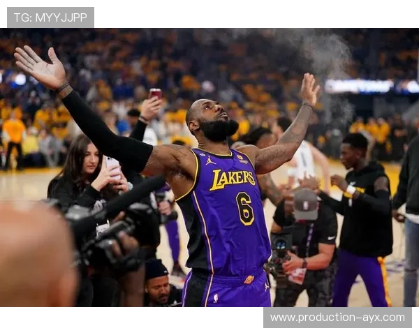 詹姆斯爆发率湖人逆转勇士重燃季后赛希望关键一战引联盟热议风波