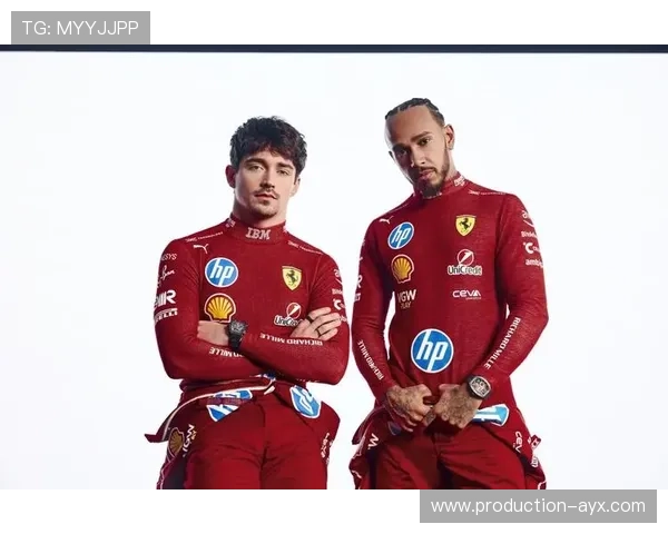 F1赛季最新战况解析各车队排名与车手表现全面回顾 F1赛季最新战况解析各车队排名与车手表现全面回顾