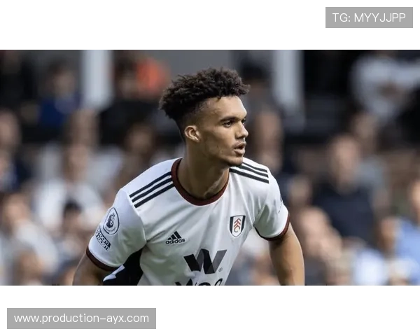 伯恩利安东尼：从英格兰新星到欧洲足坛重要人物的崛起之路