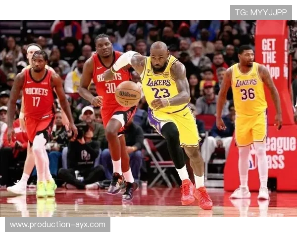 湖人核心连场爆发力挽狂澜勇夺关键胜利震惊联盟