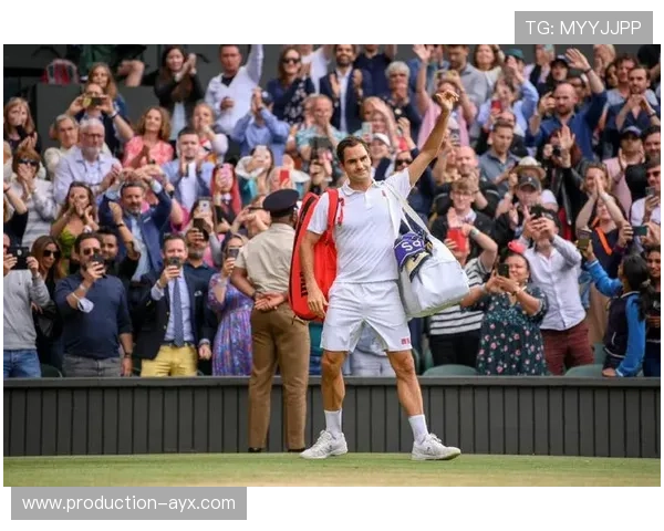网球名将费德勒宣布退役，告别辉煌职业生涯，未来将致力于慈善与青少年培养